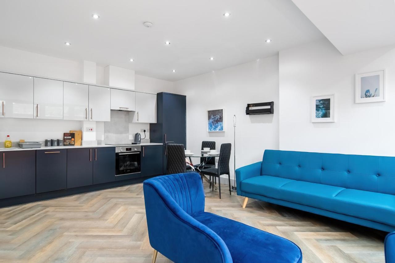 London Road Romford Block 아파트 외부 사진