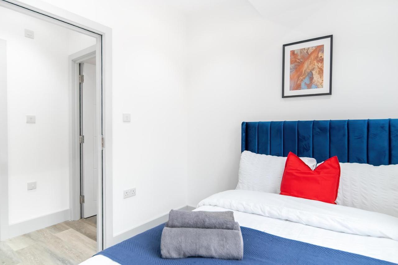London Road Romford Block 아파트 외부 사진