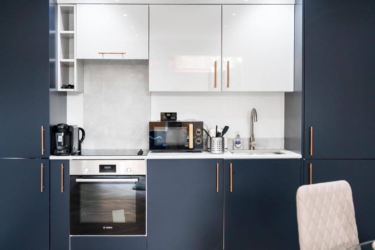London Road Romford Block 아파트 외부 사진