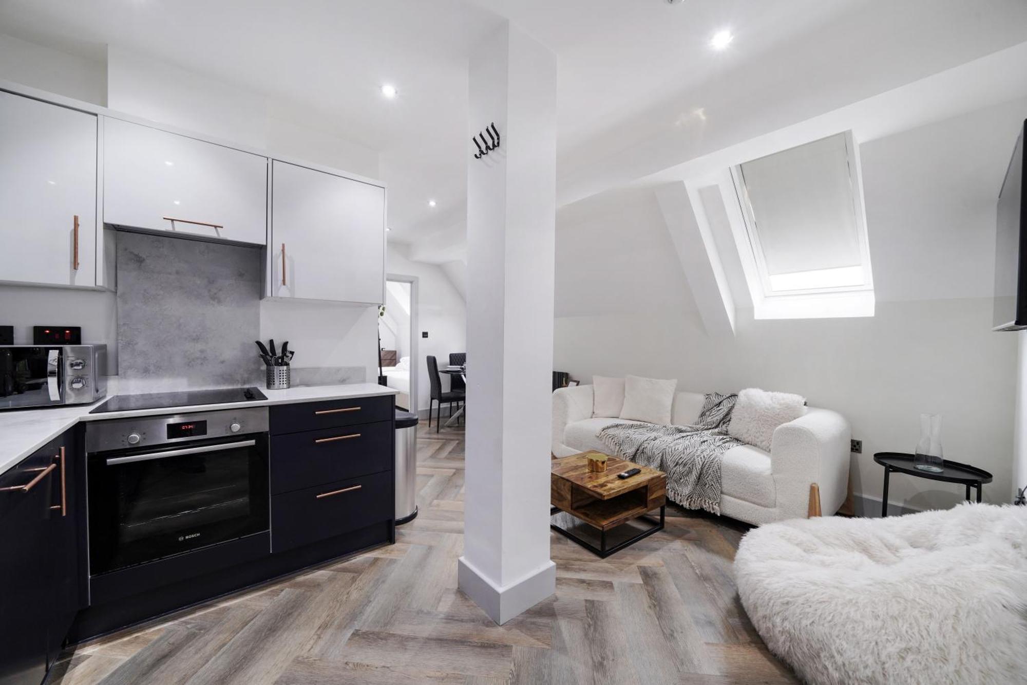London Road Romford Block 아파트 외부 사진
