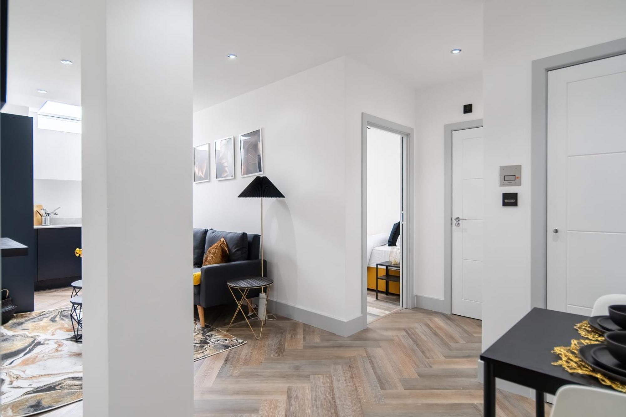 London Road Romford Block 아파트 외부 사진