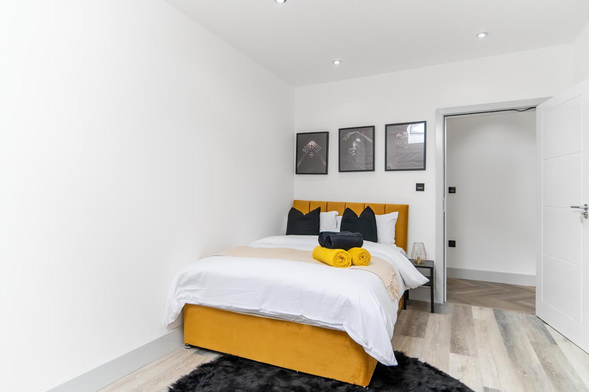 London Road Romford Block 아파트 외부 사진