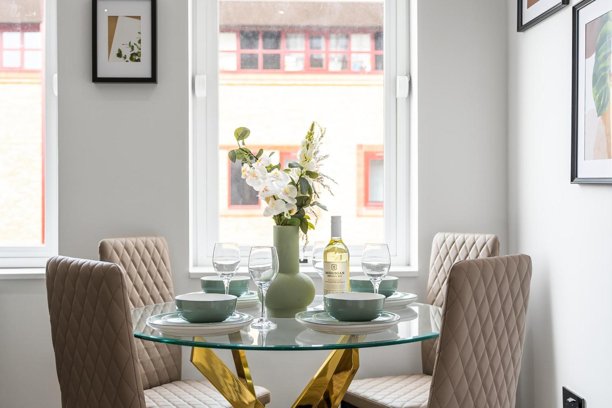London Road Romford Block 아파트 외부 사진